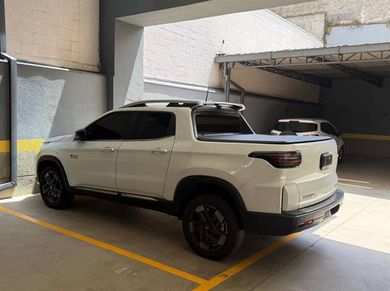 FIAT TORO 2.2 TURBO DIESEL VOLCANO 4WD AT9